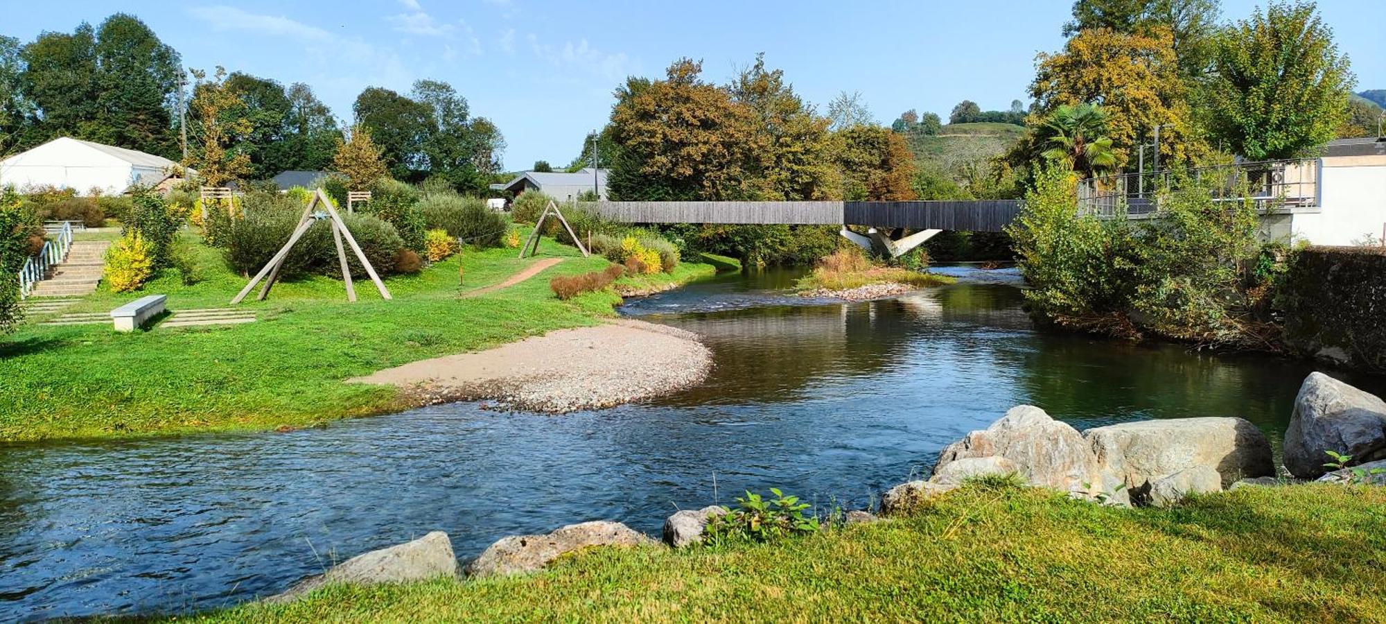 Meuble De Tourisme Au Coeur Du Village A Aramits , Haut Bearn Bagian luar foto